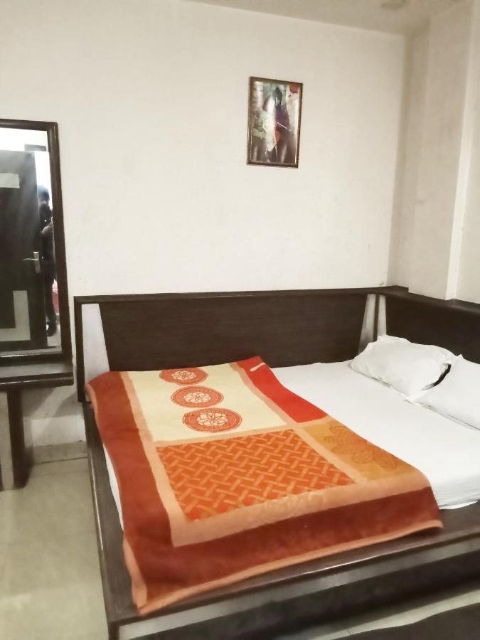 Hotel Odeon Continental Νέο Δελχί Εξωτερικό φωτογραφία