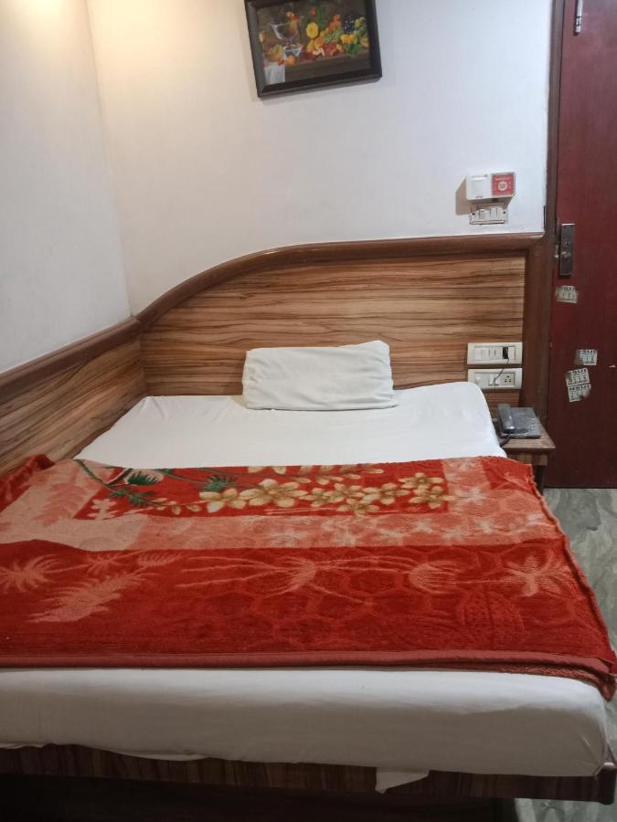 Hotel Odeon Continental Νέο Δελχί Εξωτερικό φωτογραφία